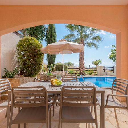Resitour - Perneri Four Bedroom Villa Pafos Dış mekan fotoğraf