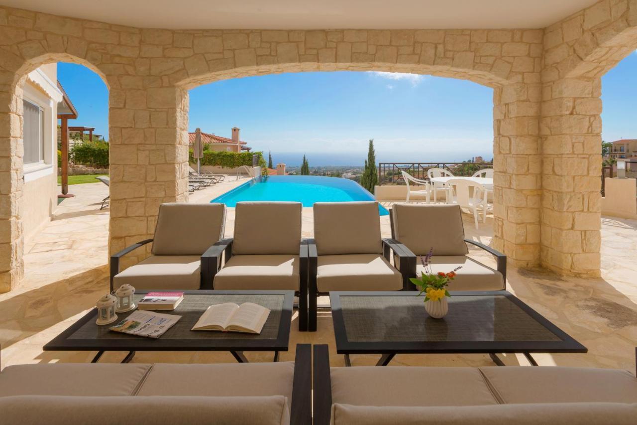 Resitour - Perneri Four Bedroom Villa Pafos Dış mekan fotoğraf