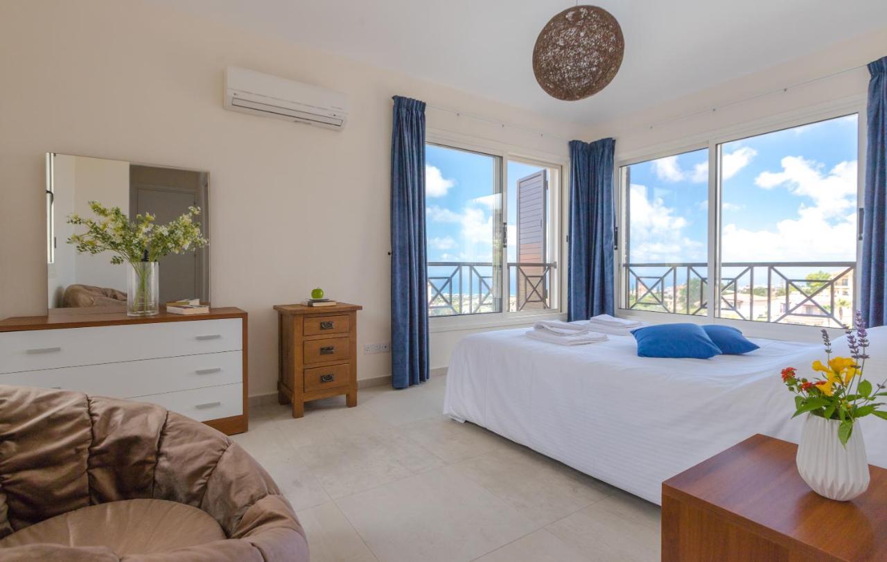 Resitour - Perneri Four Bedroom Villa Pafos Dış mekan fotoğraf
