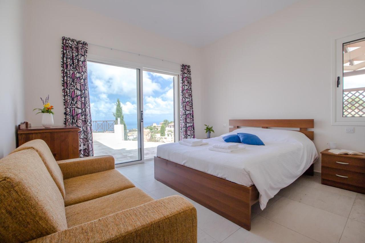 Resitour - Perneri Four Bedroom Villa Pafos Dış mekan fotoğraf